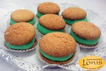 Macaron (μακαρόν) με γέμιση φυστίκι Αιγίνης